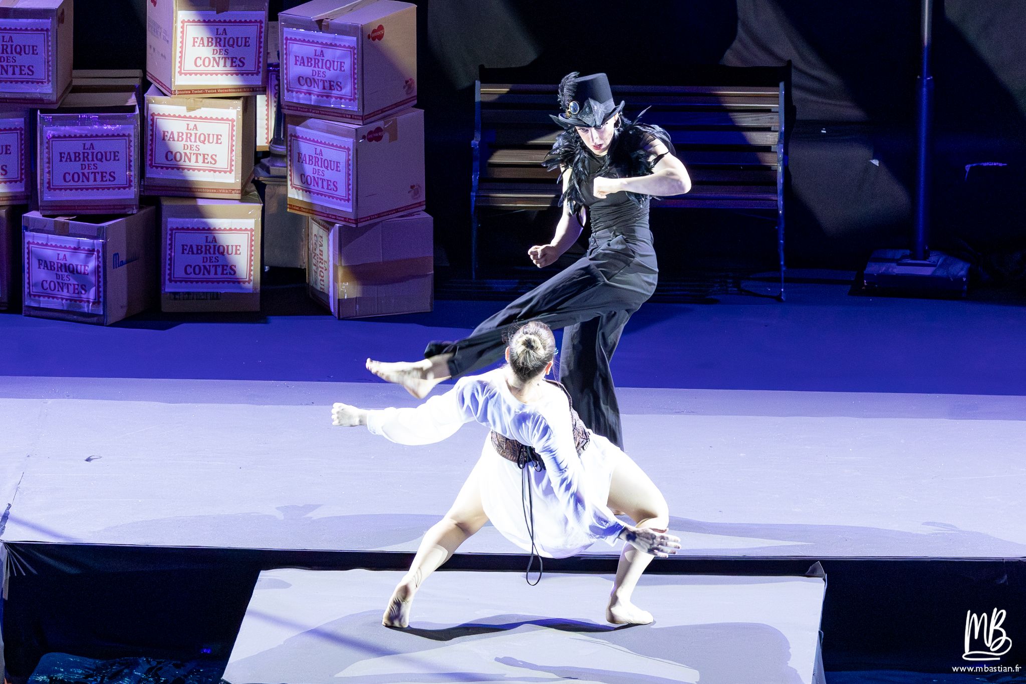 20251206 LA FABRIQUE A CONTES (BNS) MB 94